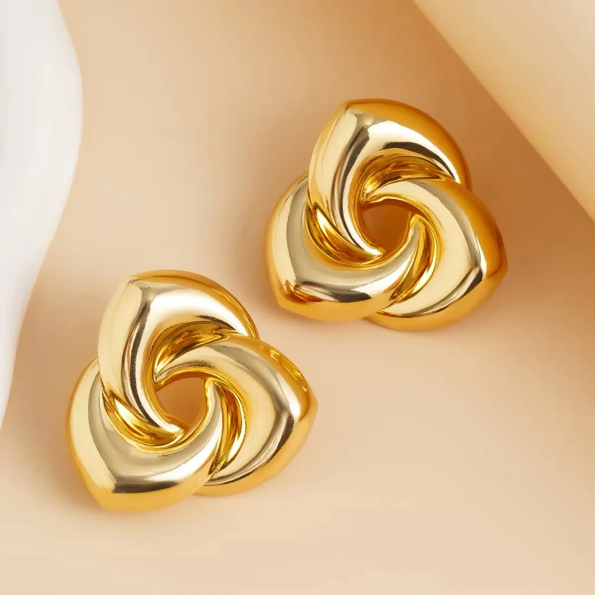 Charm Spiral Flower Stud Earrings