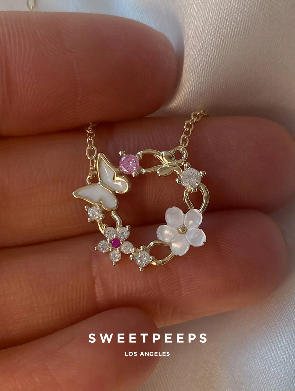 Gentle & Delicate Charm Necklace