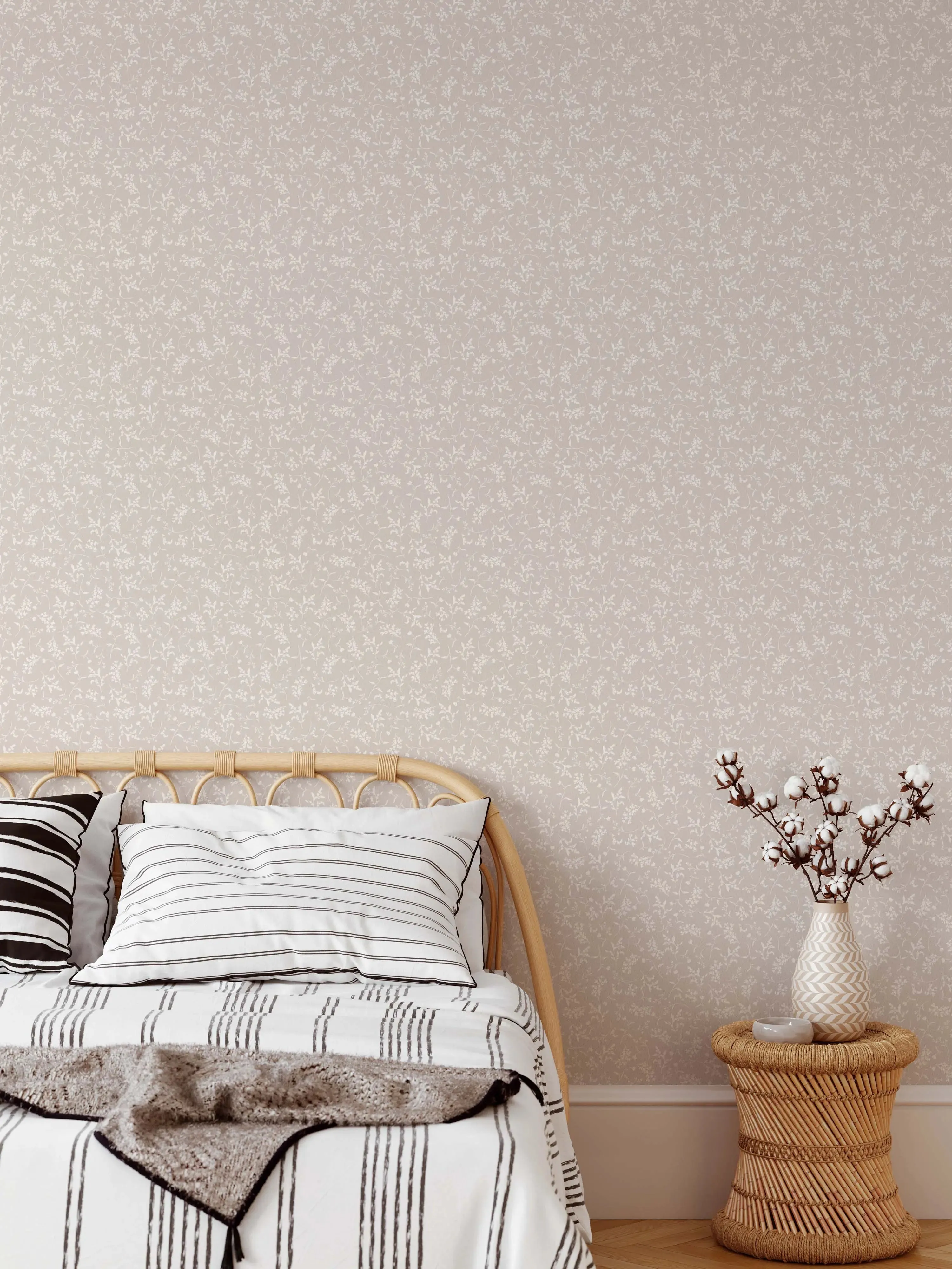 'Lulu In Neutral' - Vintage White and Cream Leaf Removable Wallpaper