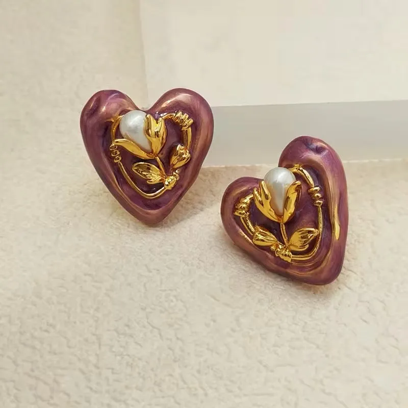Retro Minimal Dusty Rose Enamle Heart Stud Earrings