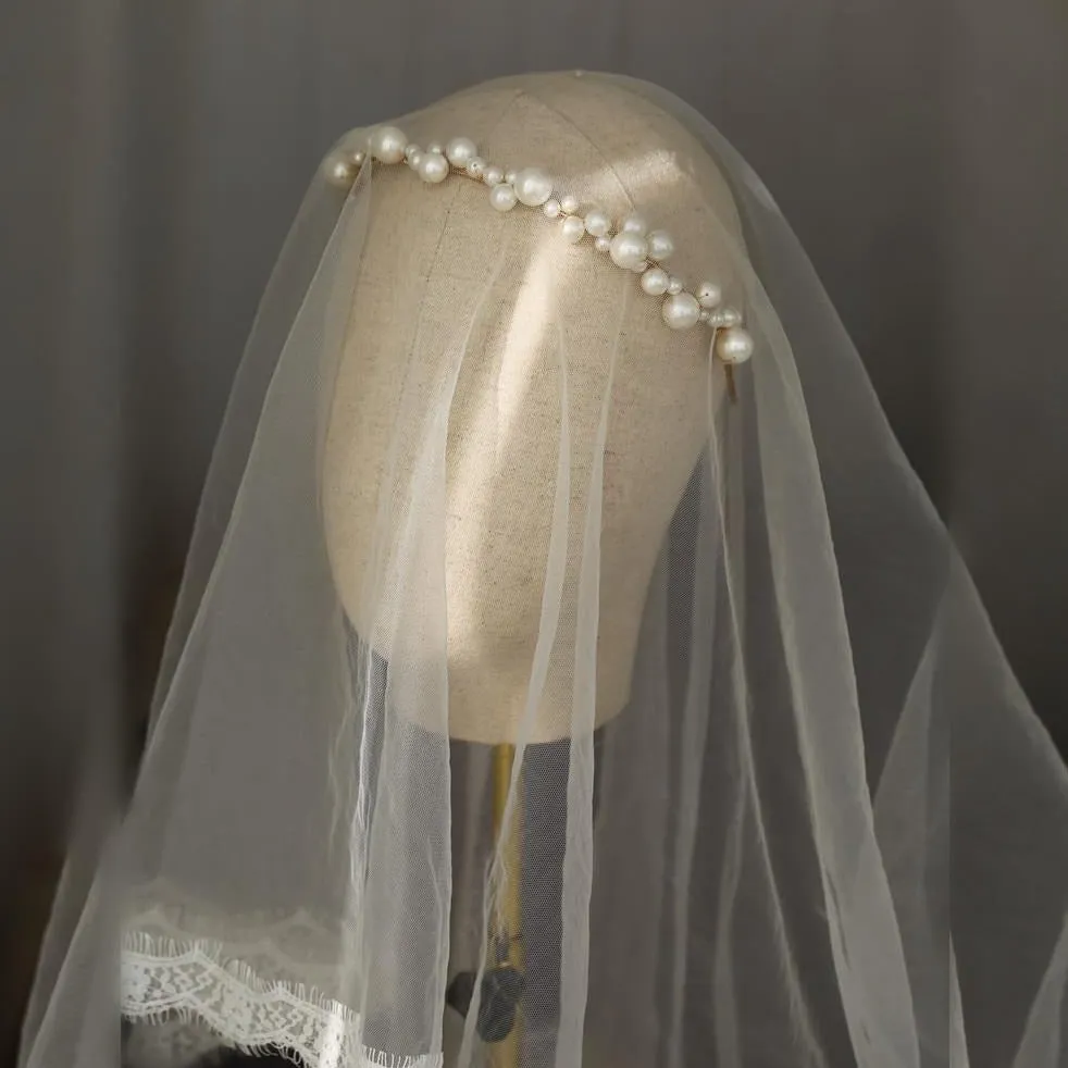 T178. pearl headband